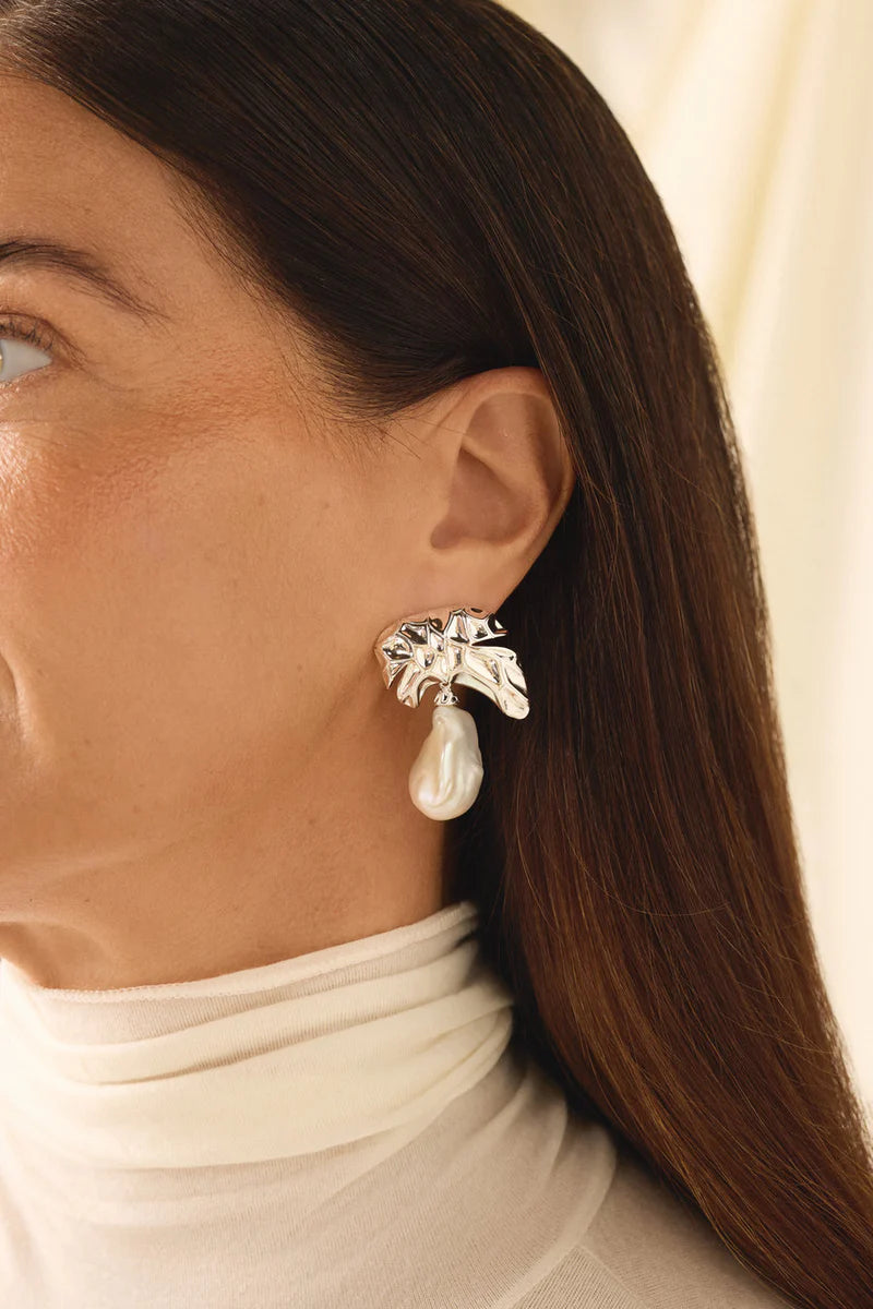 Era L Earrings