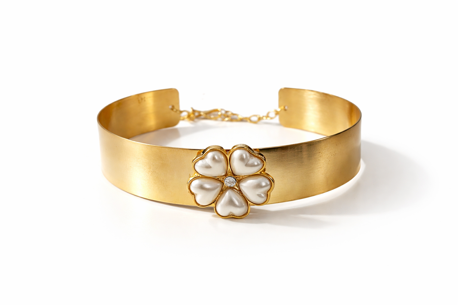 Clover Petal Choker