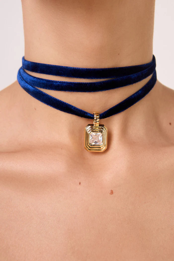 Lumier Necklace