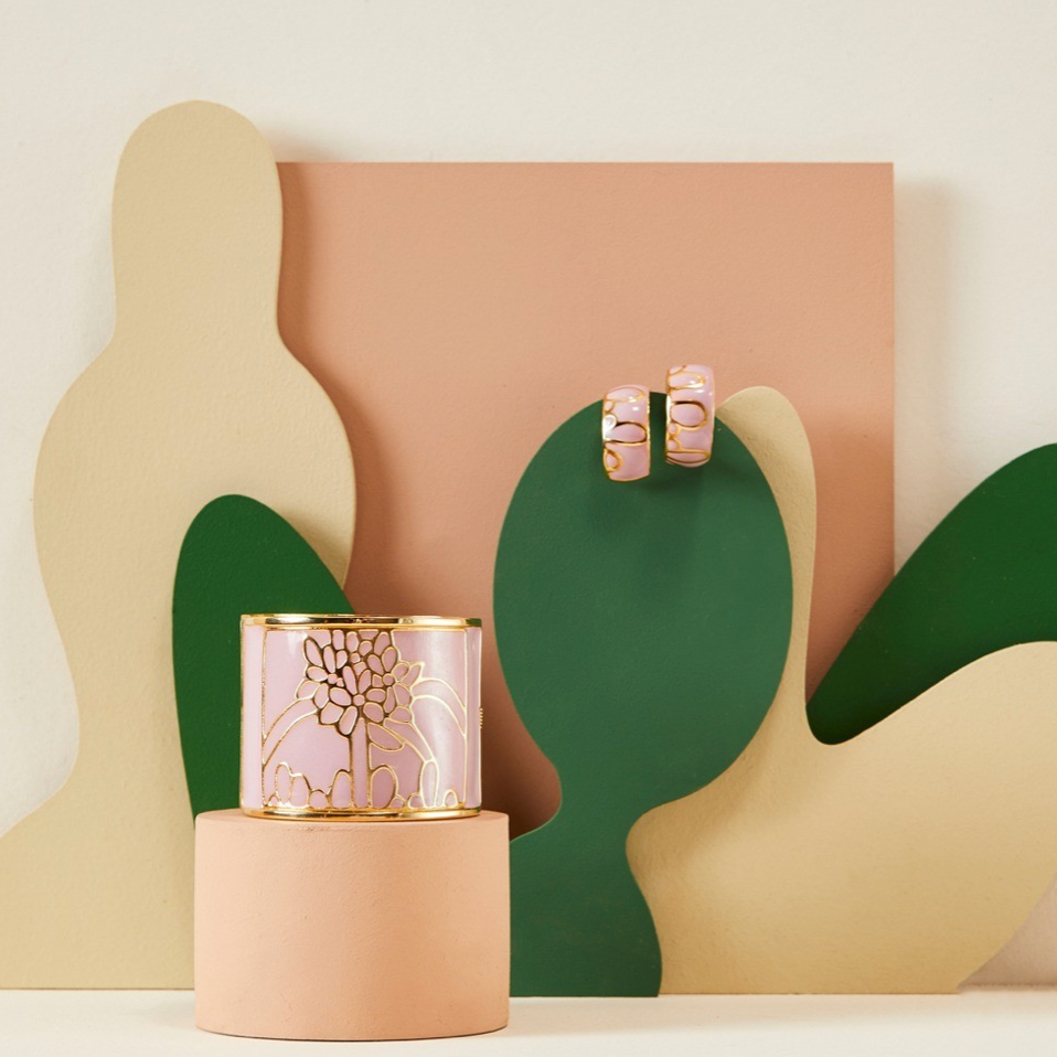 RB Manaca Hoop Earrings