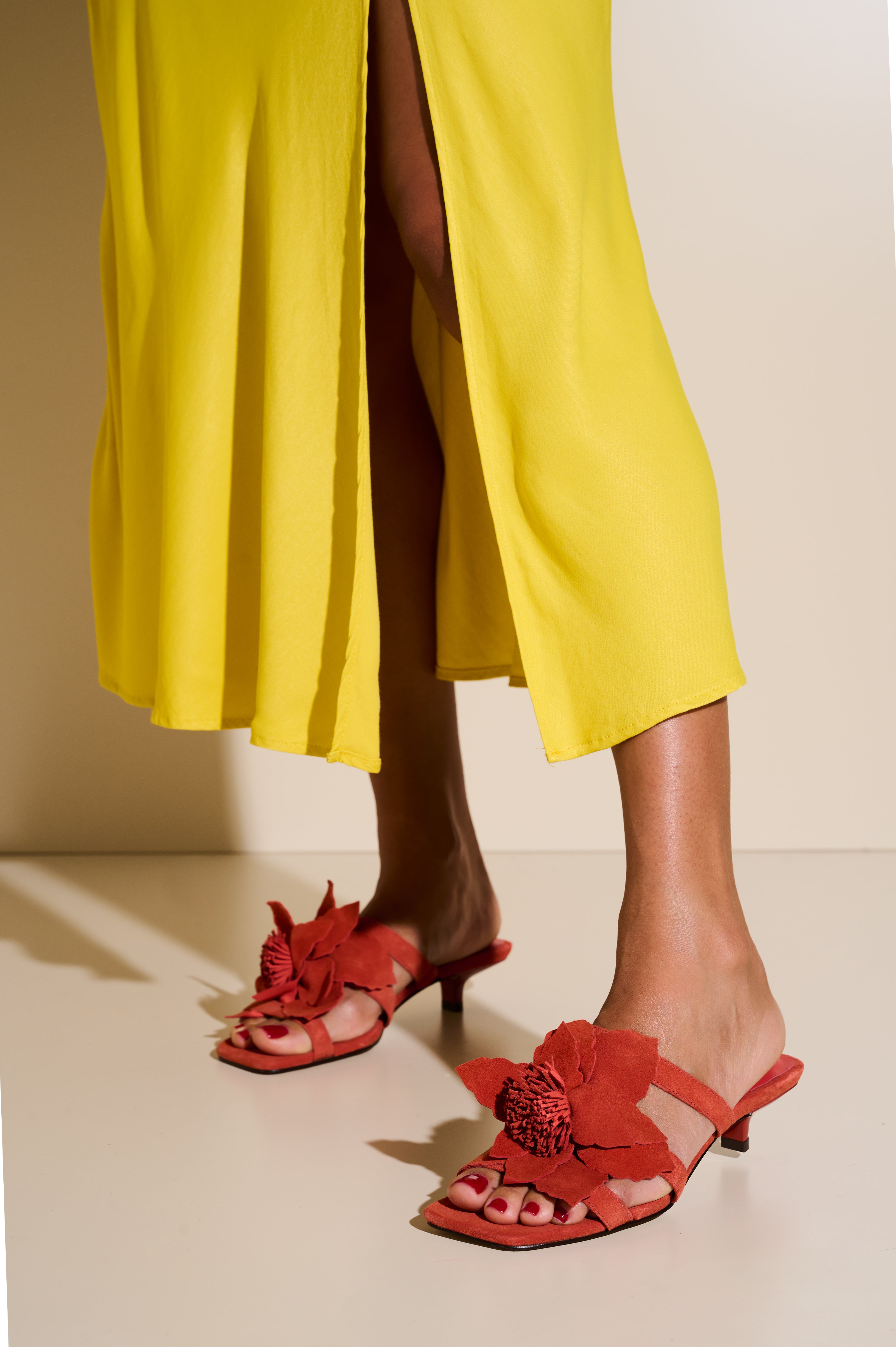 Viva Dahlia Sandal