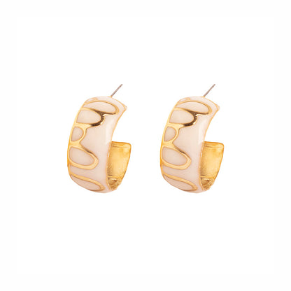 RB Manaca Hoop Earrings