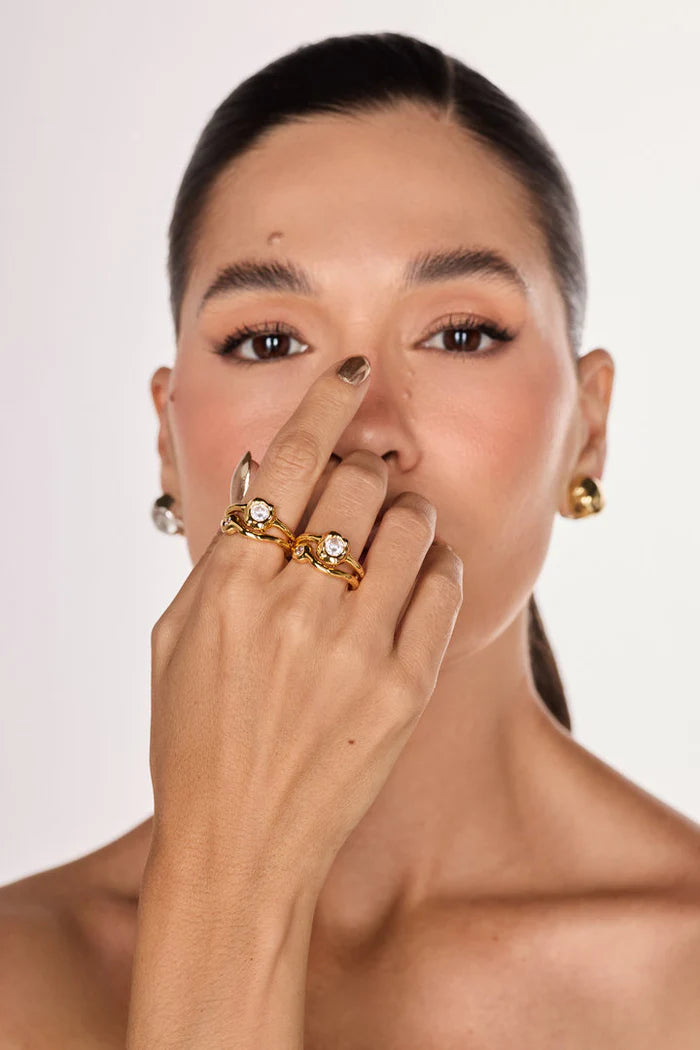 Essentia Ring