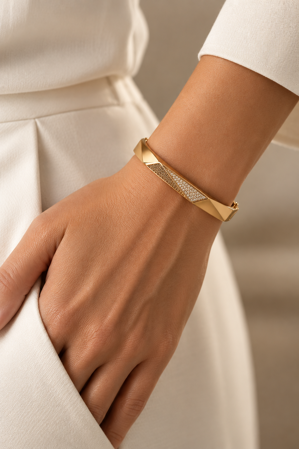 Prisma Pavê Bangle