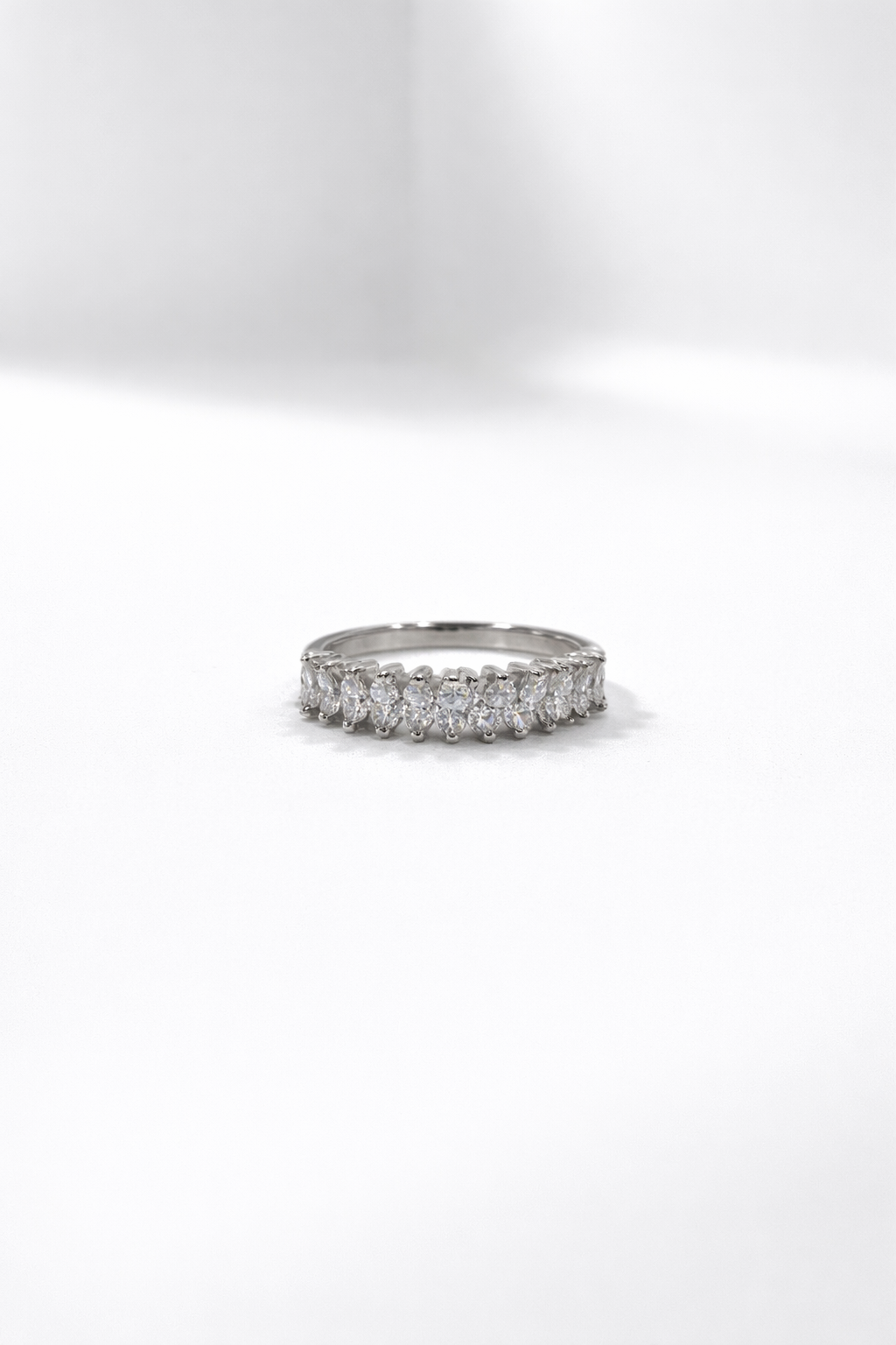 Petit Marquise Band