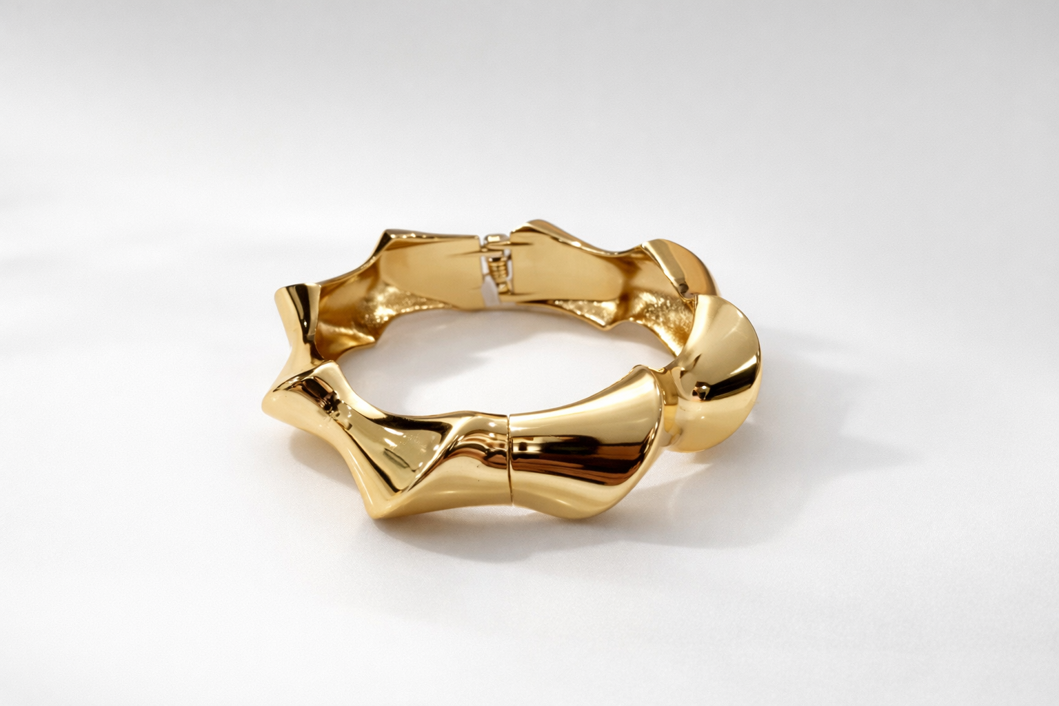Raven Sculpt Bracelet