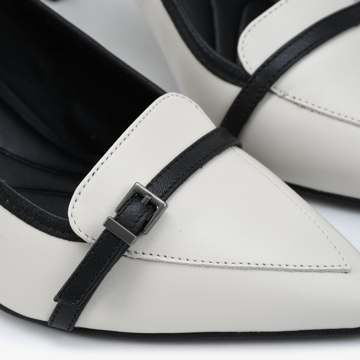 LS Napa Slim Buckle Pump