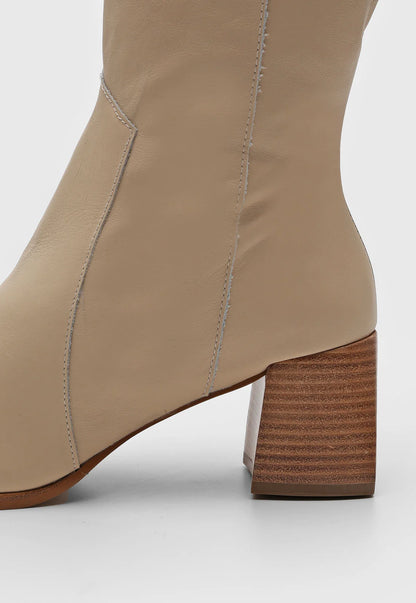 Sandstone Boot